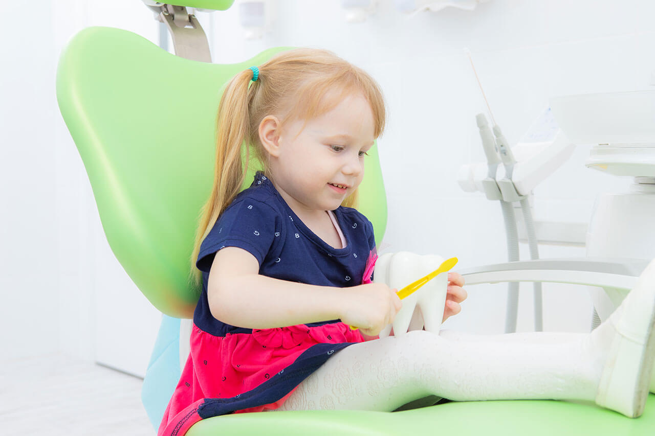 Профессиональная гигиена зубов у детей